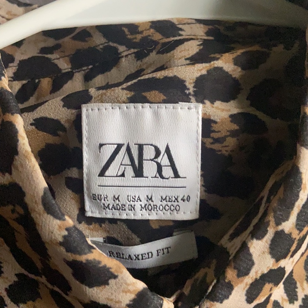 Zara Men’s Leopard Print Button-Down Shirt - Tan, Black, Brown - Picture 5 of 6